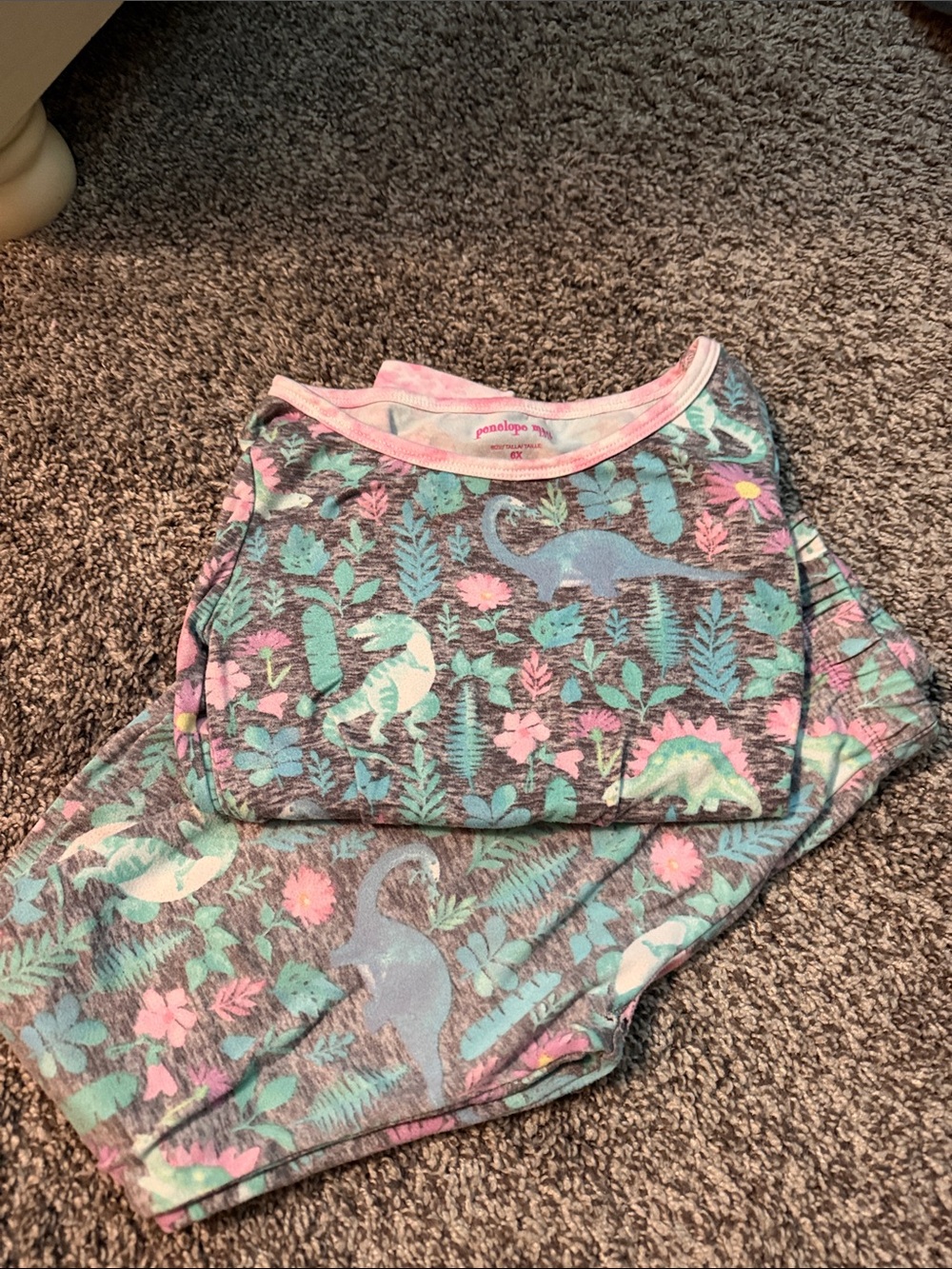 Penelope Mack Teal, Pink & Gray Dino  Kids Pajama (2 sets)6X Peach old navy  6T